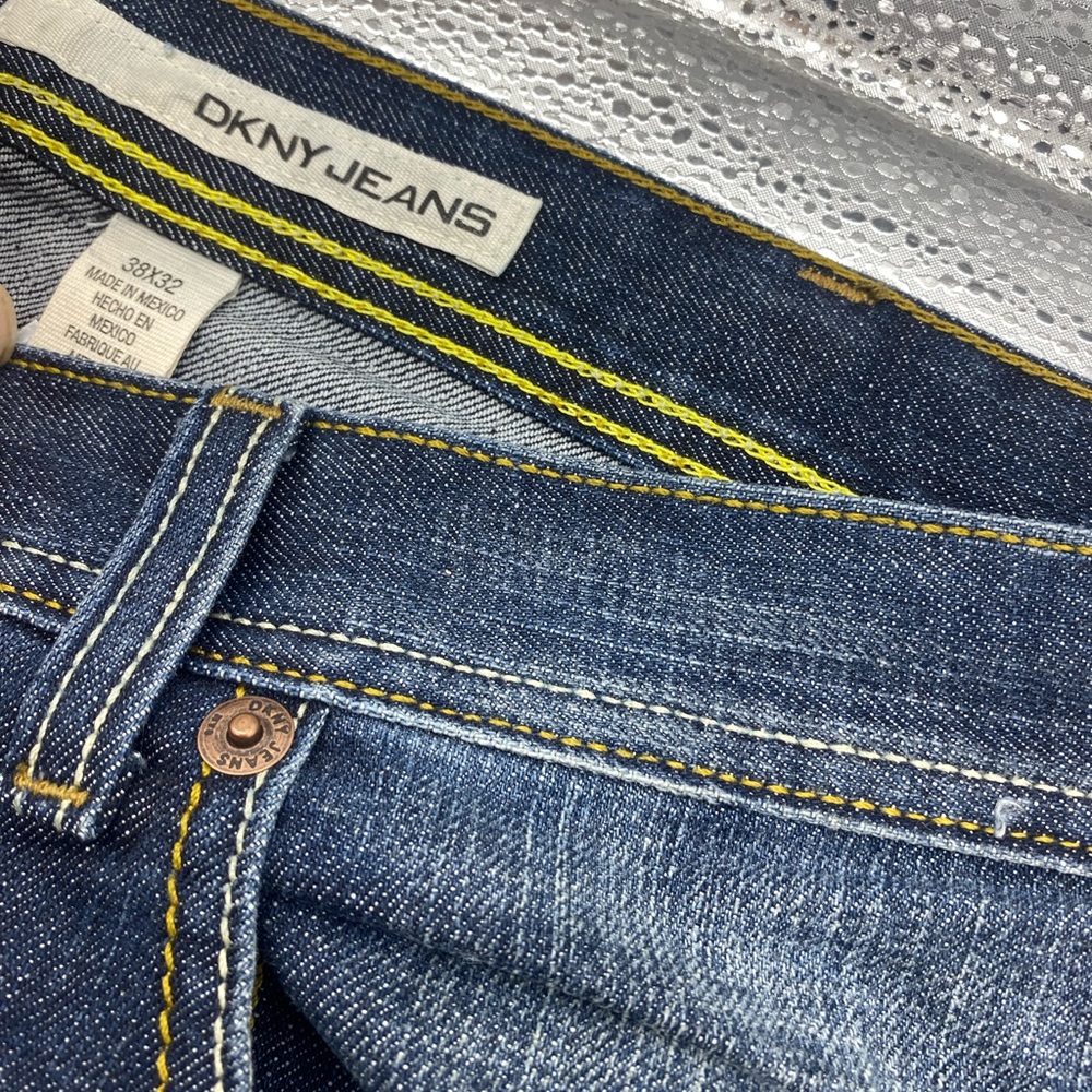 DKNY soho jeans 38x32 NWOT
